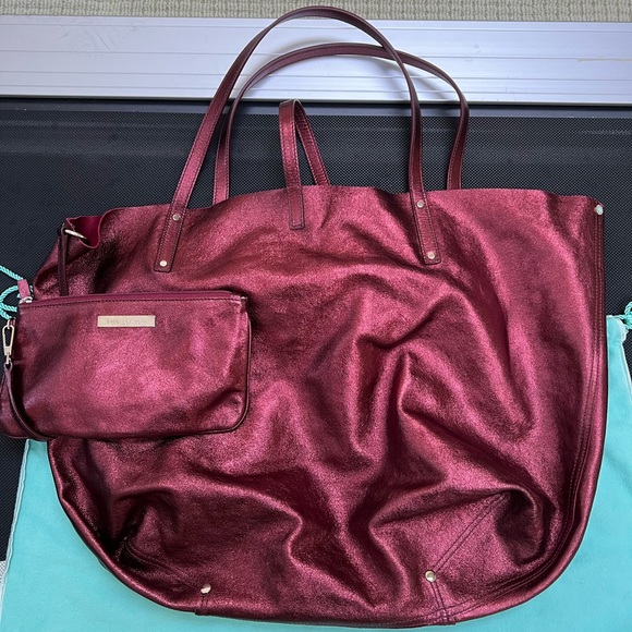 🔴Authentic TIFFANY & CO Reservable Leather &Sued Ruby Red and Rustic Red Bag🔴 - Picture 4 of 16